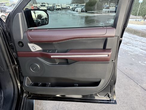 Used 2023 Ford Expedition Max Limited image 50