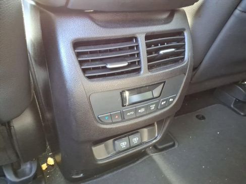 Used 2020 Acura MDX FWD image 13