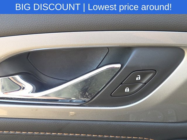 Used 2020 Chevrolet Traverse RS w/ LPO, Floor Liner Package FWD image 25
