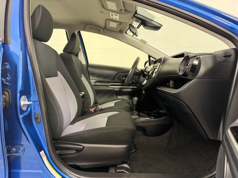 Used 2018 Toyota Prius C Two FWD image 23