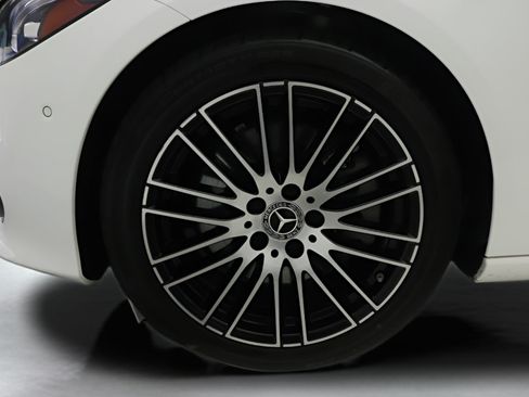 Used 2023 Mercedes-Benz C 300 Sedan image 27