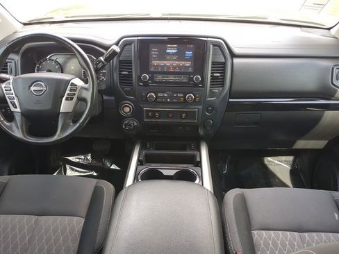 Used 2024 Nissan Titan SV w/ SV Convenience Package image 15
