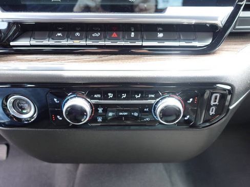 Used 2023 GMC Sierra 1500 Elevation AWD/4WD image 41