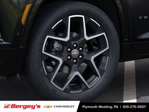 New 2026 Chevrolet Traverse High Country w/ LPO, Floor Liner Package AWD/4WD image 10