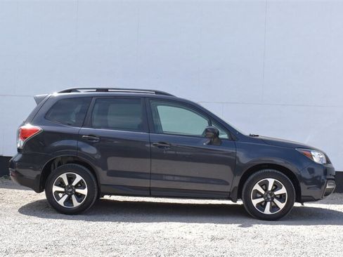 Used 2018 Subaru Forester 2.5i Premium AWD/4WD image 6