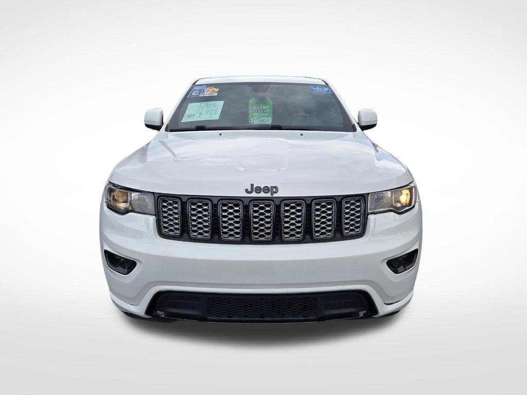 Used 2019 Jeep Grand Cherokee Altitude RWD image 2