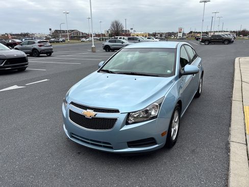 Used 2012 Chevrolet Cruze LT image 2