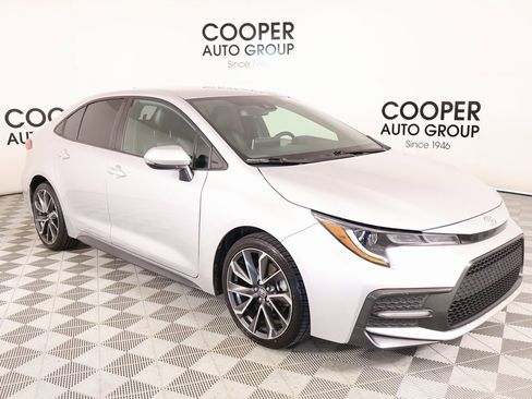 Used 2020 Toyota Corolla SE image 1