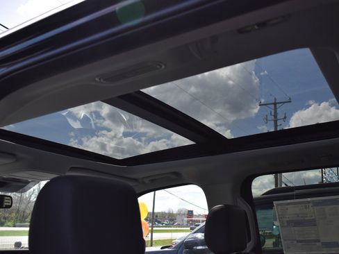 New 2026 Ford Expedition Active AWD/4WD image 19