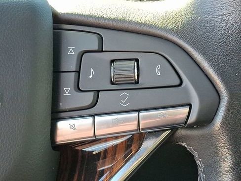 Certified 2023 Cadillac Escalade Premium Luxury image 20