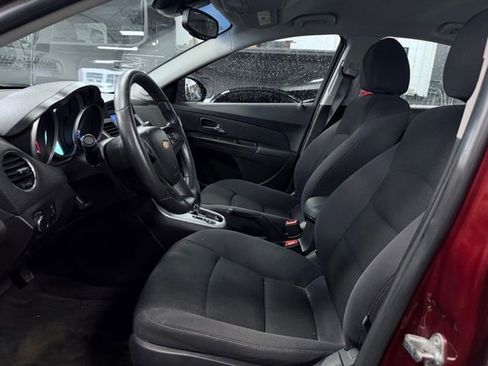 Used 2015 Chevrolet Cruze LT FWD image 15