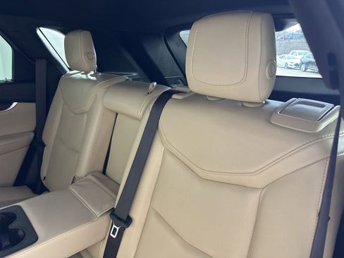 Used 2019 Cadillac XT5 FWD image 24