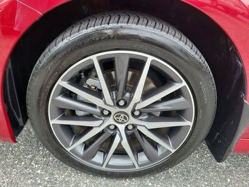 Used 2021 Toyota Camry XLE FWD image 17
