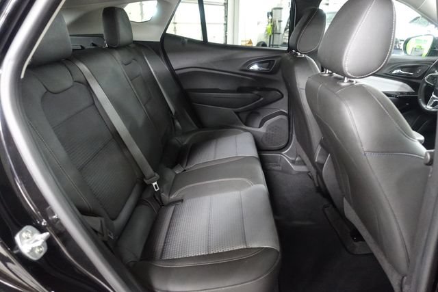Used 2025 Chevrolet Trax LT w/ Driver Confidence Package FWD image 23