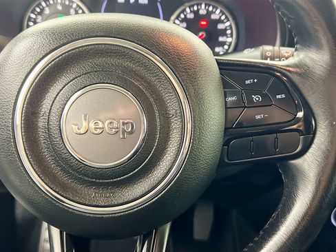 Used 2020 Jeep Renegade Altitude image 19