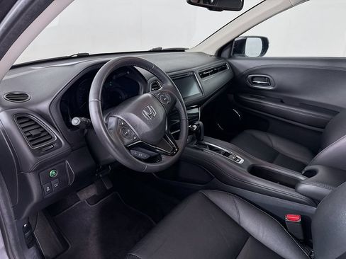 Used 2018 Honda HR-V EX-L image 4