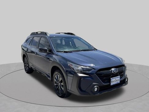 Used 2025 Subaru Outback Onyx Edition XT AWD/4WD image 9