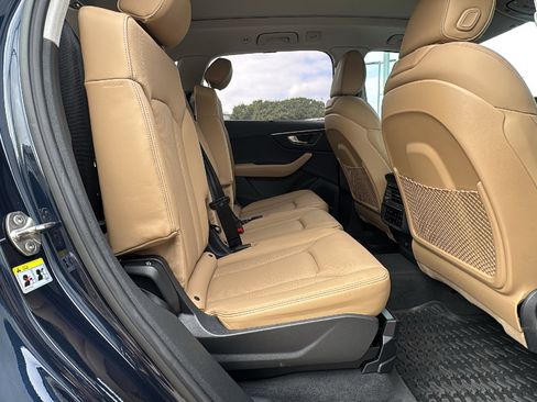 Used 2025 Audi Q7 3.0T Prestige image 27