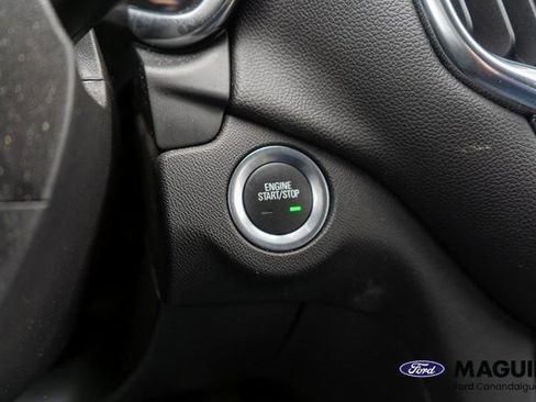 Used 2024 Chevrolet Equinox LT image 24