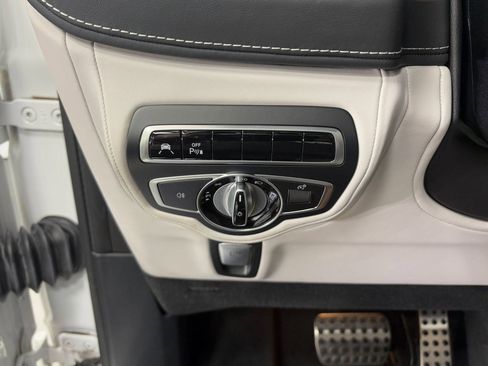 Used 2021 Mercedes-Benz G 550 image 11