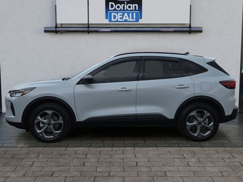 Used 2026 Ford Escape ST-Line w/ Cold Weather Package image 6