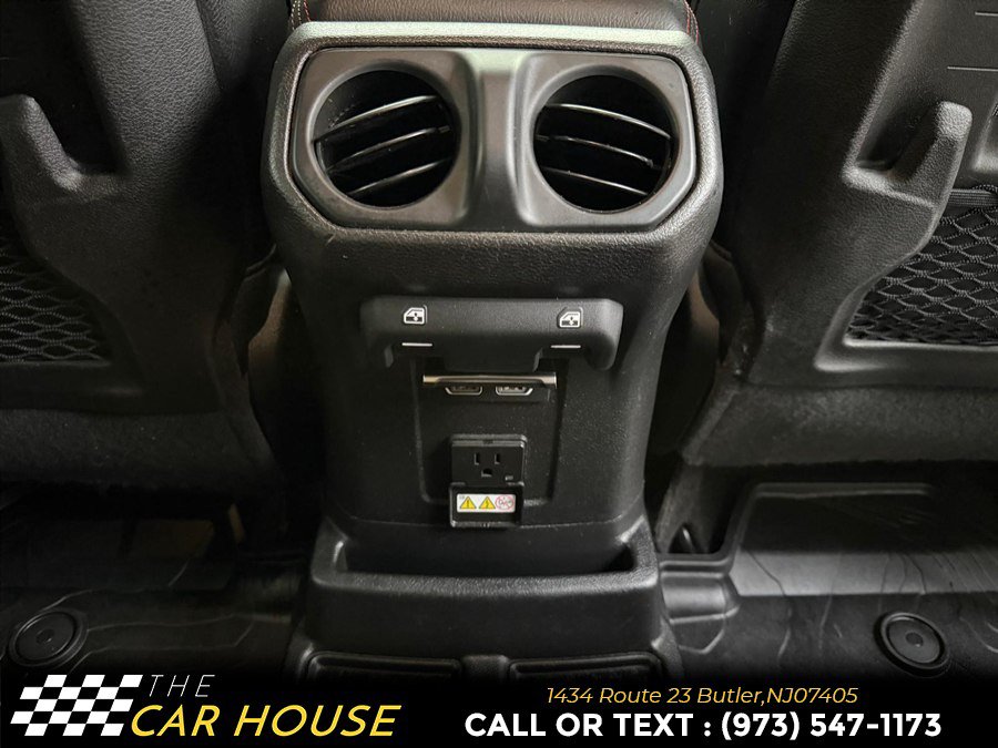 Used 2018 Jeep Wrangler Unlimited Rubicon AWD/4WD image 29