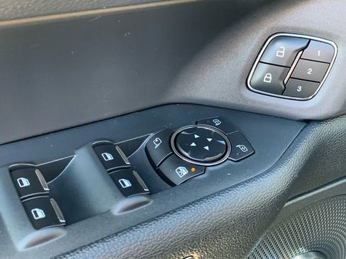 Certified 2022 Ford Expedition XLT w/ Equipment Group 202A image 25