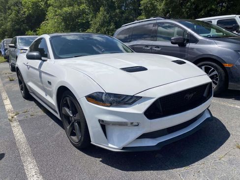 Used 2022 Ford Mustang GT w/ Equipment Group 301A RWD image 1