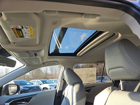 New 2025 Toyota RAV4 Limited image 9