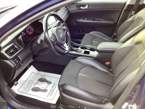 Used 2018 Kia Optima S w/ Panoramic Sunroof Package image 16