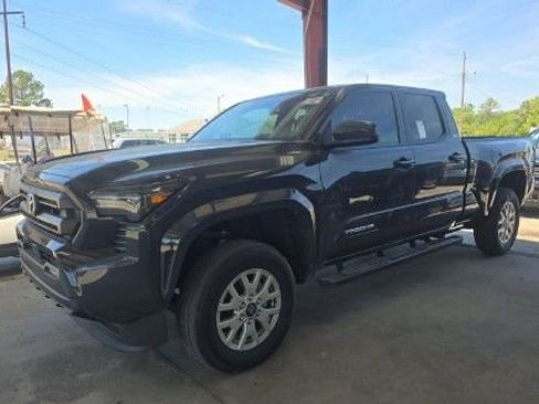 Used 2025 Toyota Tacoma SR5 image 1