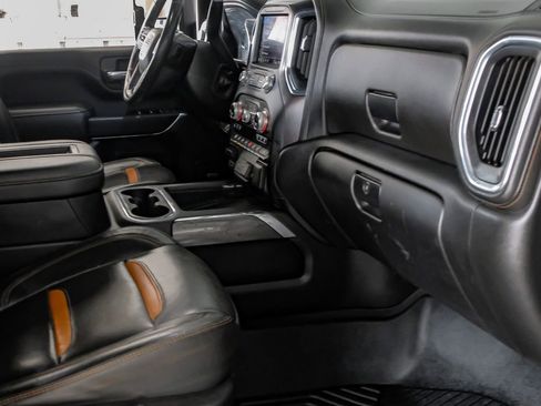 Used 2020 GMC Sierra 3500 AT4 w/ Technology Package AWD/4WD image 12