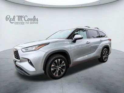Used 2020 Toyota Highlander XLE