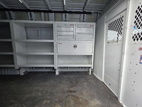 Used 2020 Mercedes-Benz Sprinter 2500 w/ Driver Convenience Package image 19