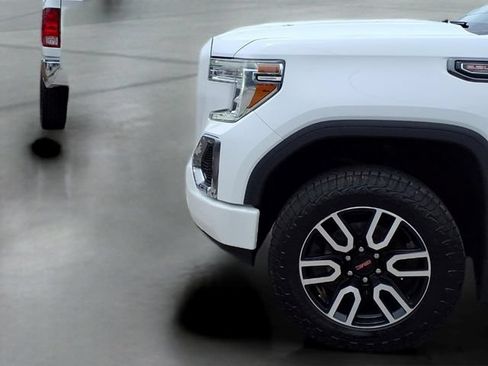Used 2022 GMC Sierra 1500 AT4 w/ AT4 Preferred Package AWD/4WD image 24