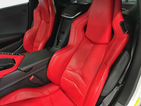 Used 2022 Chevrolet Corvette Stingray Preferred Cpe w/ Z51 Performance Package image 13