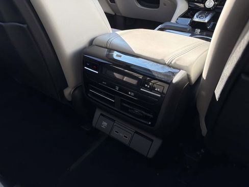 Used 2023 Acura MDX SH-AWD w/ Technology Package image 19