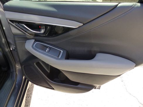 Used 2023 Subaru Outback Limited image 33