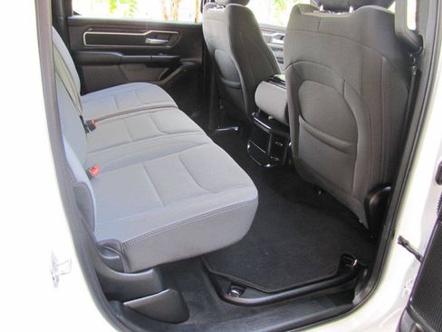 Used 2023 RAM 1500 Big Horn AWD/4WD image 18
