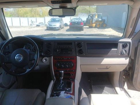 Used 2007 Jeep Commander Limited AWD/4WD image 31