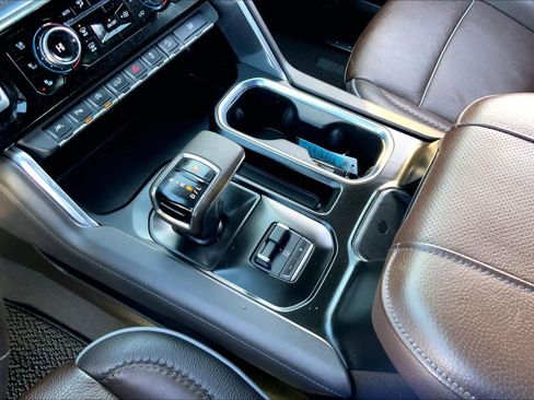 Used 2024 GMC Sierra 1500 Denali w/ Denali Reserve Package image 15