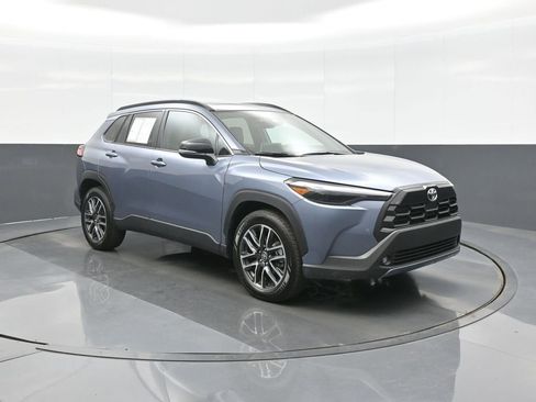 Certified 2026 Toyota Corolla Cross XLE w/ Convenience Package FWD image 1