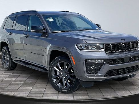 New 2026 Jeep Grand Cherokee L Limited AWD/4WD image 39