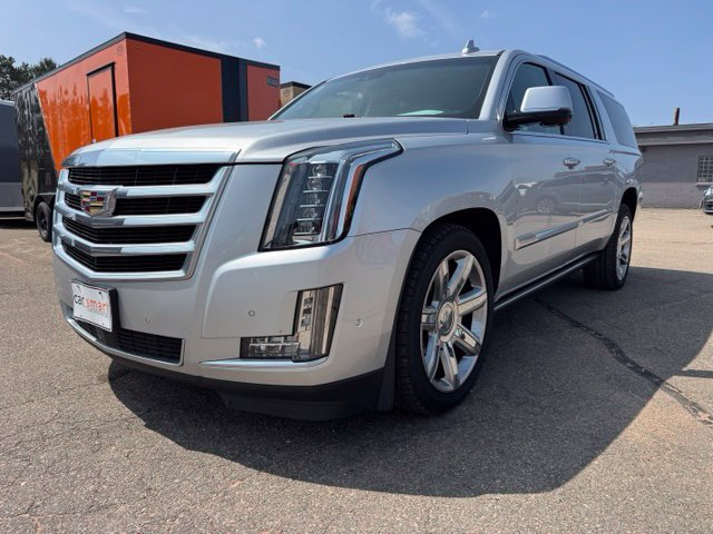 Used 2019 Cadillac Escalade ESV Premium Luxury AWD/4WD image 3