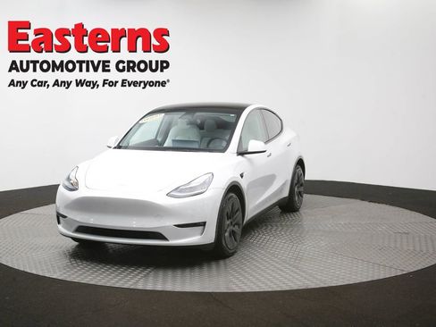 Used 2022 Tesla Model Y Long Range AWD/4WD image 50