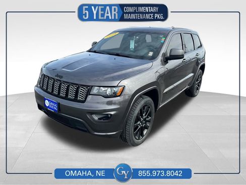 Used 2018 Jeep Grand Cherokee Altitude image 1