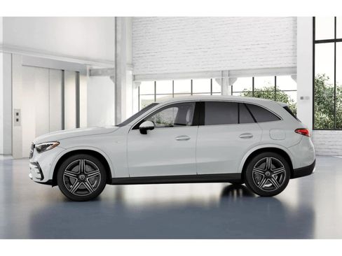 New 2025 Mercedes-Benz GLC 350e 4MATIC image 34