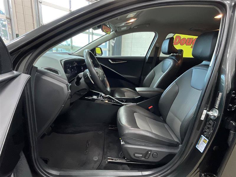 Used 2023 Kia Niro Wind FWD image 11