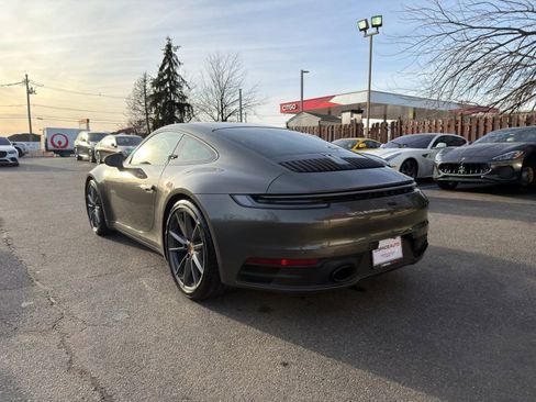 Used 2024 Porsche 911 Carrera image 6