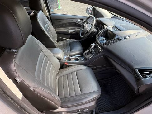Used 2015 Ford Escape Titanium AWD/4WD image 31
